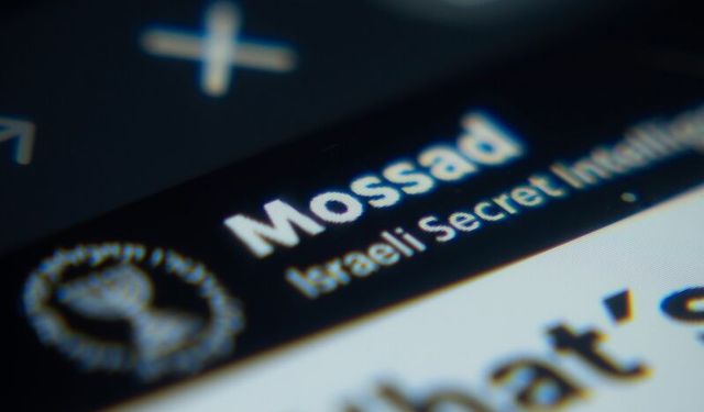 Hanzala, eski Mossad direktörünün e-postalarını sızdırdığını duyurdu
