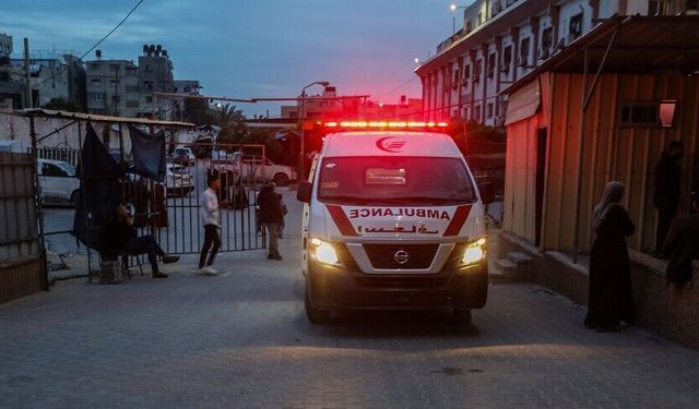 İsrail'in Gazze'ye saldırıları ve mühimmat patlaması sonucu 16 Filistinli yaralandı