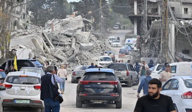 Mutabakat sonrası evlerine dönen Lübnanlılar, karşılarında yıkımı buldu