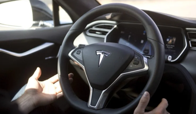 ABD’de Tesla Otopilot, 76 yaşındaki kadının ölümüne neden oldu