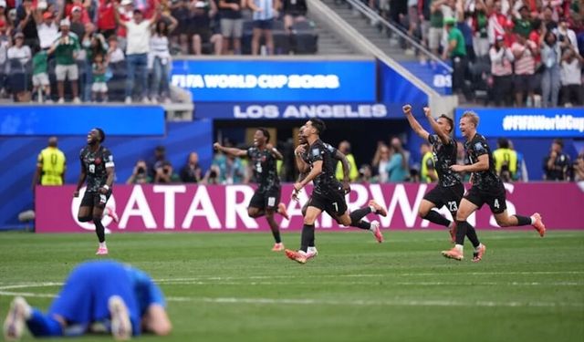 Güney Afrika'yı tek golle yenen Kanada, Son 16'ya adını yazdırdı