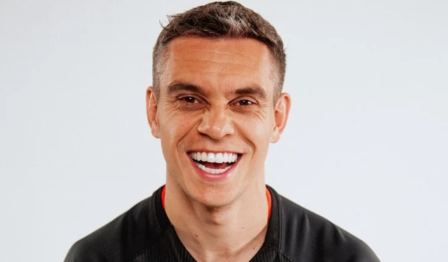 Leandro Trossard'dan Beşiktaş'a jest