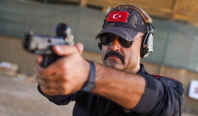 Polonya'da altın madalya: Türk polisi taktik atışta Avrupa'yı fethetti