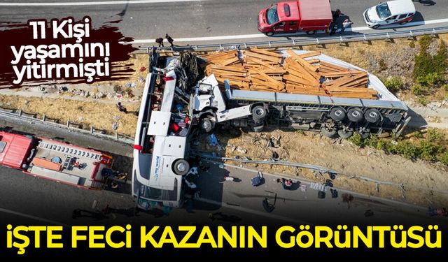 Manisa'da 11 kişinin öldüğü feci kazanın görüntüleri ortaya çıktı