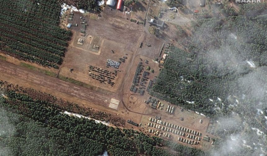 İşte Rusya'nın Ukrayna'ya saldırısının uydudan görüntüleri!