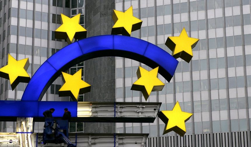 Avrupa Merkez Bankası'ndan 'tarihi' faiz artırımı