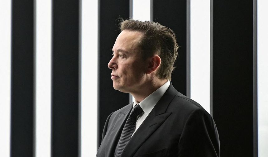 Elon Musk milyarlarca dolar kaybettiğini açıkladı