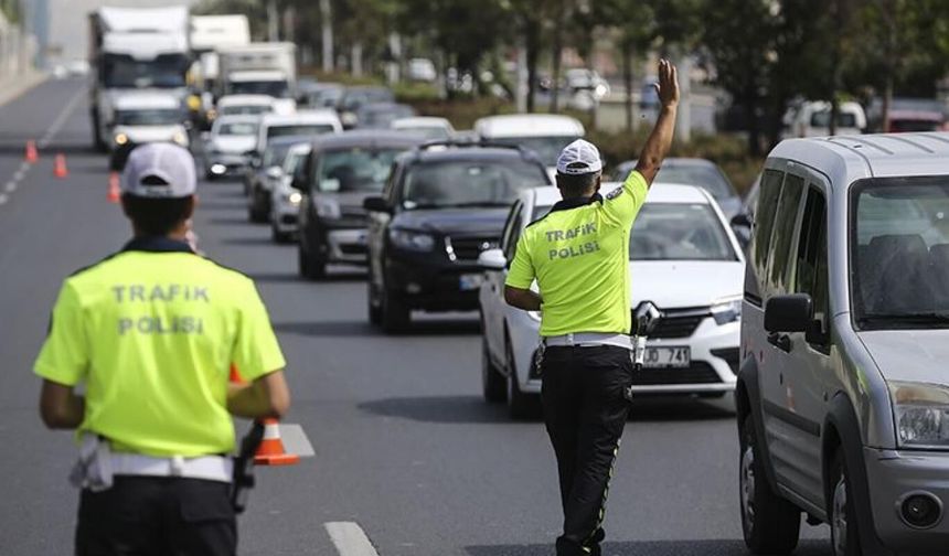 İstanbul'un 3 ilçesinde yarın bazı yollar trafiğe kapatılacak