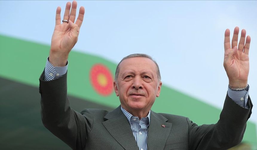 'Erdoğan’ın eskime, yıpranma diye bir sorunu yok, o kendini güncellemeyi başarıyor'