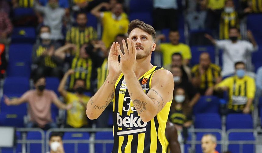 Fenerbahçe Beko'dan ayrılan Achille Polonara Anadolu Efes'te