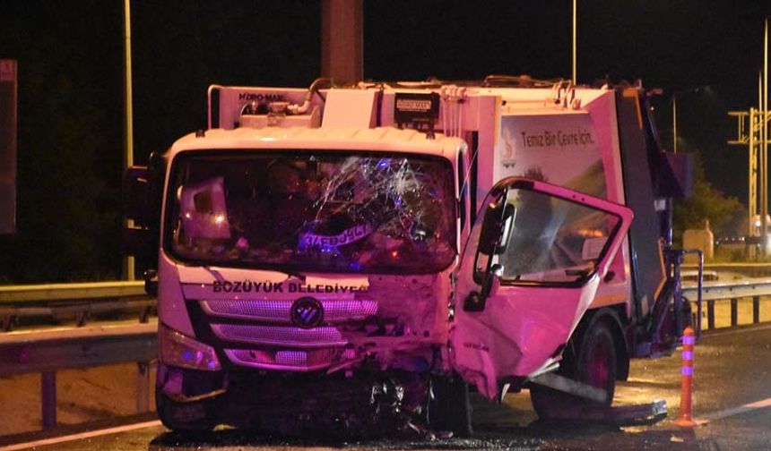 Bilecik'te çöp kamyonuna çarpan aracın şoförü hayatını kaybetti