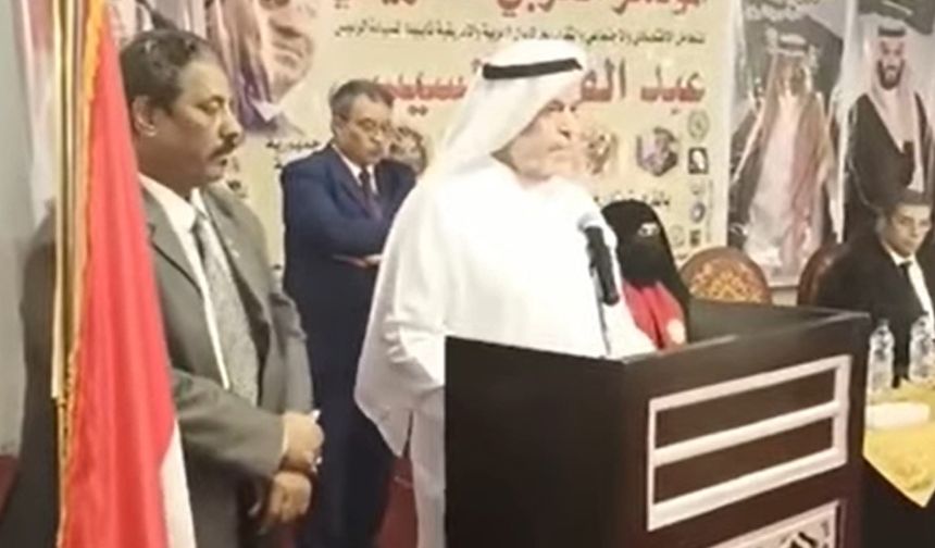Suudi iş adamı Muhammed El Kahtani konuşma esnasında yere yığılarak hayatını kaybetti