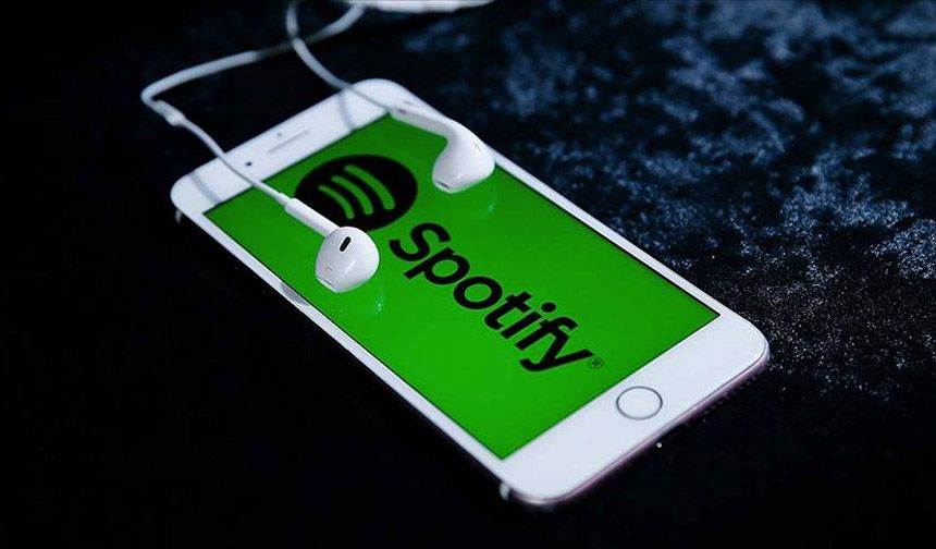 Spotify, yapay zeka tarafından üretilen 50 milyondan fazla parçayı önerilenler listesinden çıkardı