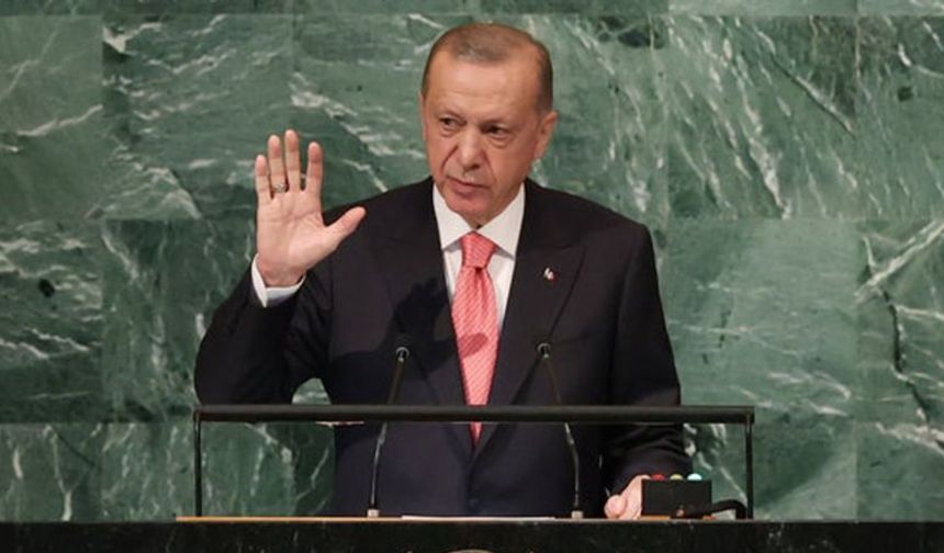New York Times'tan Cumhurbaşkanı Erdoğan'a övgü, Macron'a eleştiri