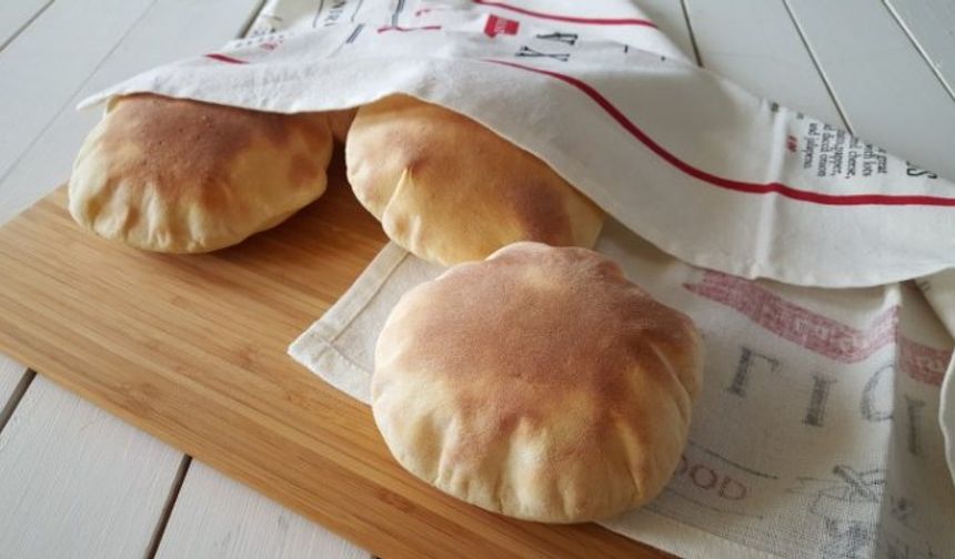 Pita ekmeği ( Gobit ) tarifi, balon gibi kabaran gobit ekmeği nasıl yapılır?
