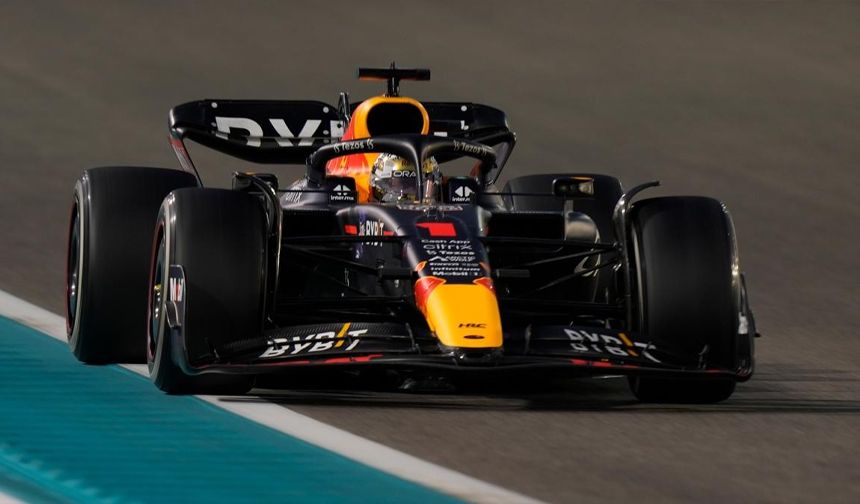 Şampiyon Max Verstappen Abu Dabi'de pole pozisyonundan başladığı yarışı kazanmayı bildi