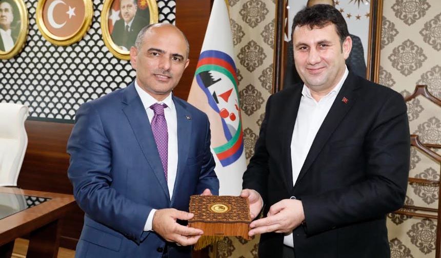 Kardeş belediyeler Körfez ve Çat'ın belediye başkanları bir araya geldi