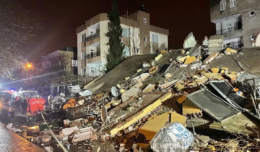 Adıyaman'da 5 katlı bina çöktü
