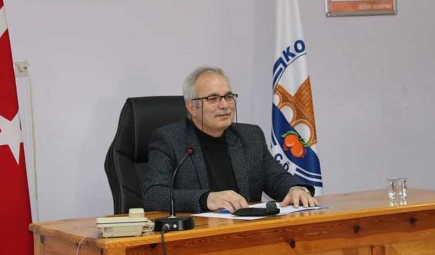 Saadet Partili Kozan Belediye Başkanı Kazım Özgan, AK Parti'ye geçti