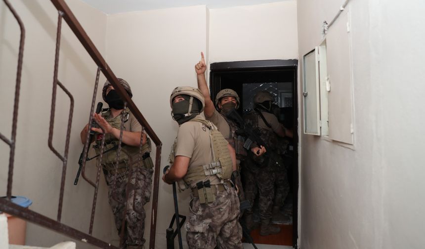 Mersin'de tefecilik operasyonunda 4 zanlı yakalandı