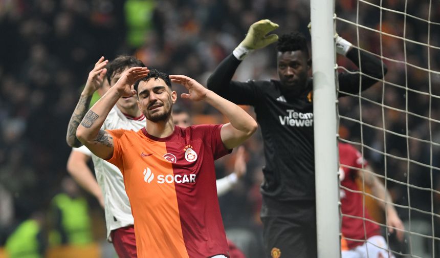 Her şey son maça kaldı! Galatasaray, Manchester United ile berabere kaldı
