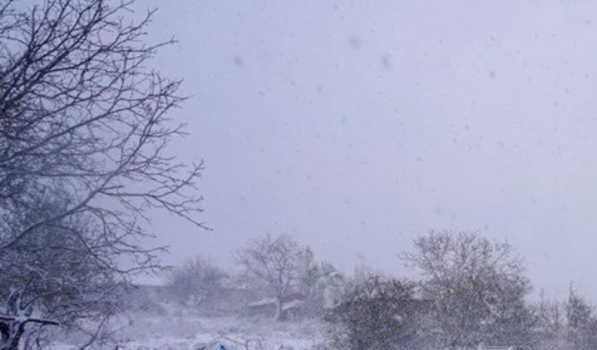 Trakya'da kar yağışı başladı: Yüksek kesimlerde etkili oluyor