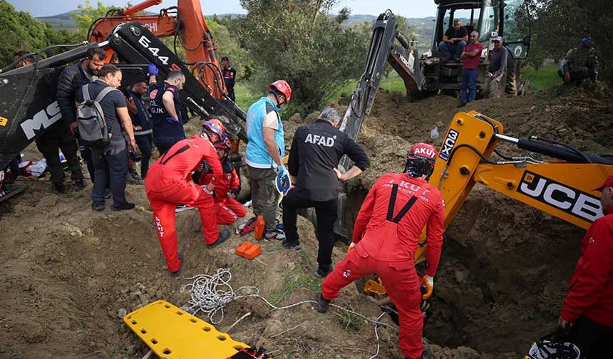 Çanakkale'de kanal kazısında toprak altında kalan 3 işçiden 2'si hayatını kaybetti
