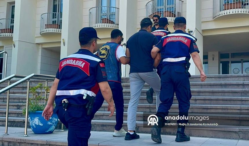 Bodrum'da hırsızlık suçundan gözaltına alınan yabancı uyruklu turist tutuklandı