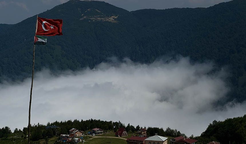Bulutların üzerindeki Handüzü Yaylası