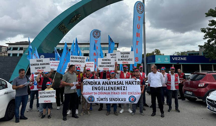 İGDAŞ işçileri toplu sözleşme talebiyle basın açıklaması yaptı