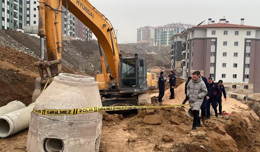 Elazığ'da kanal kazısı sırasında göçük altında kalan işçi, hayatını kaybetti