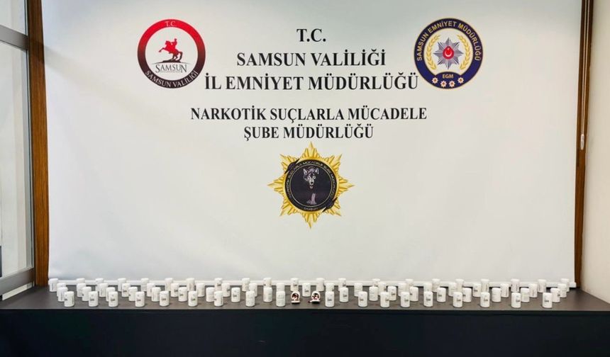 Samsun'da 8 bin 563 sentetik ecza hapı ele geçirildi