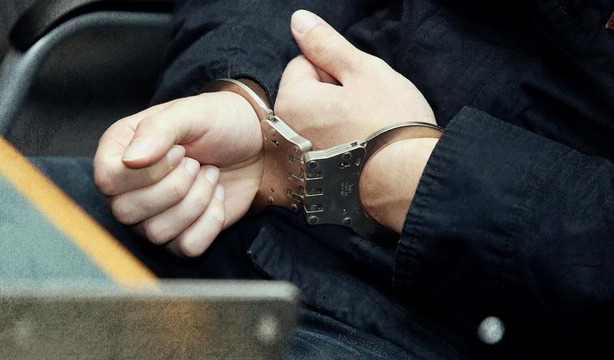Beylikdüzü Belediyesi'ne operasyon: 27 gözaltı