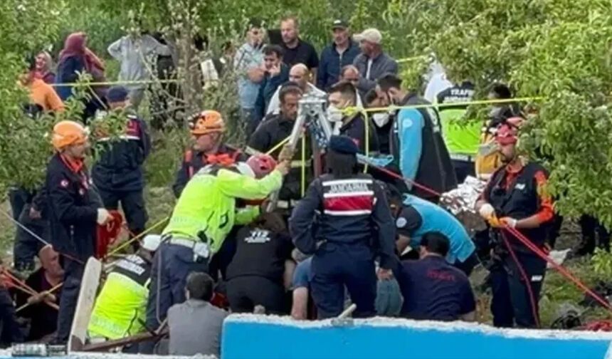 Aksaray'da kuyu temizliği yapan 3 kişi hayatını kaybetti