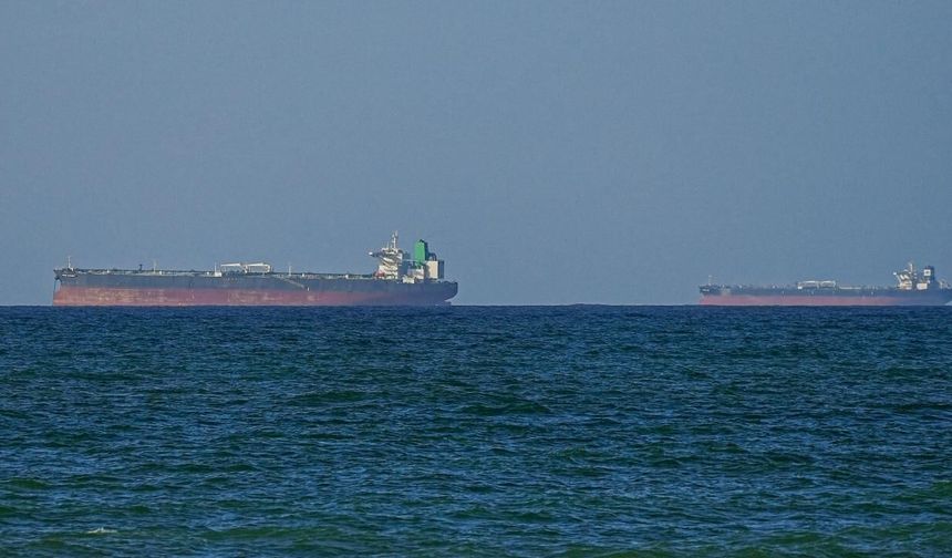İran'dan petrol tehdidi: Tek damla ihraç edilmeyecek