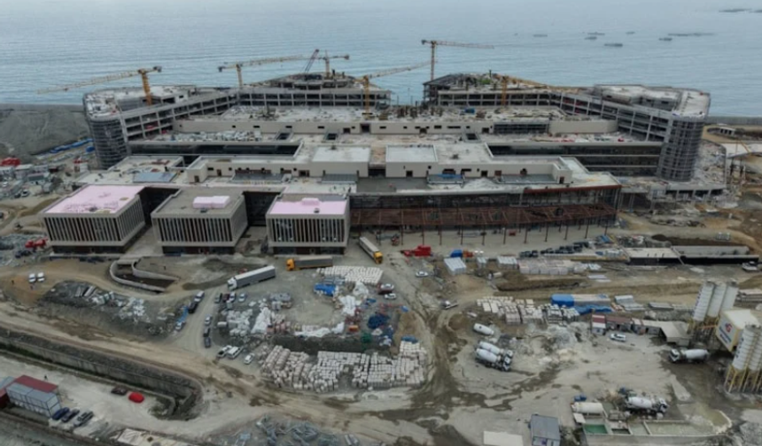 Rize Şehir Hastanesi'nin yüzde 70'i tamamlandı: 2027'de hizmete açılacak