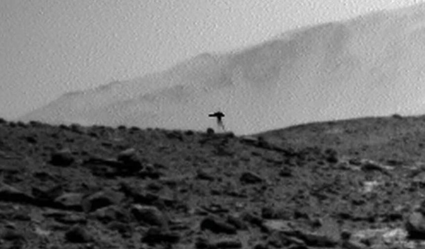 Mars'ta görülen esrarengiz cisim uzaylı değil kozmik ışın çıktı