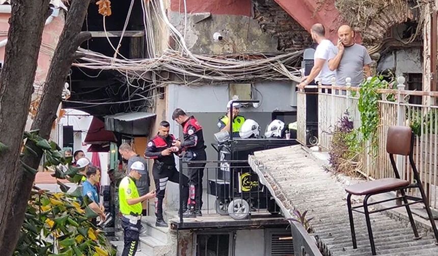 Fatih'te döviz bürosunda silahlı kavga: Ölü ve yaralılar var