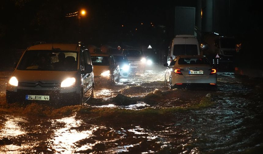 İstanbul'da okullarda eğitime 1 gün ara verildi