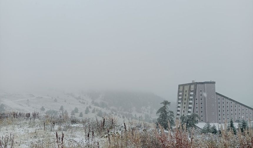 Bolu'nun yüksek kesimlerine kar yağdı