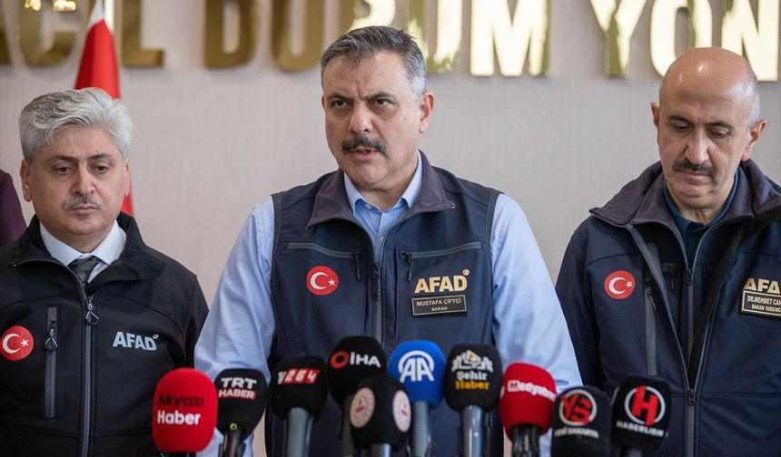 Bakan Çiftçi: Turuncu kod verilen illerde evden çıkmayın!