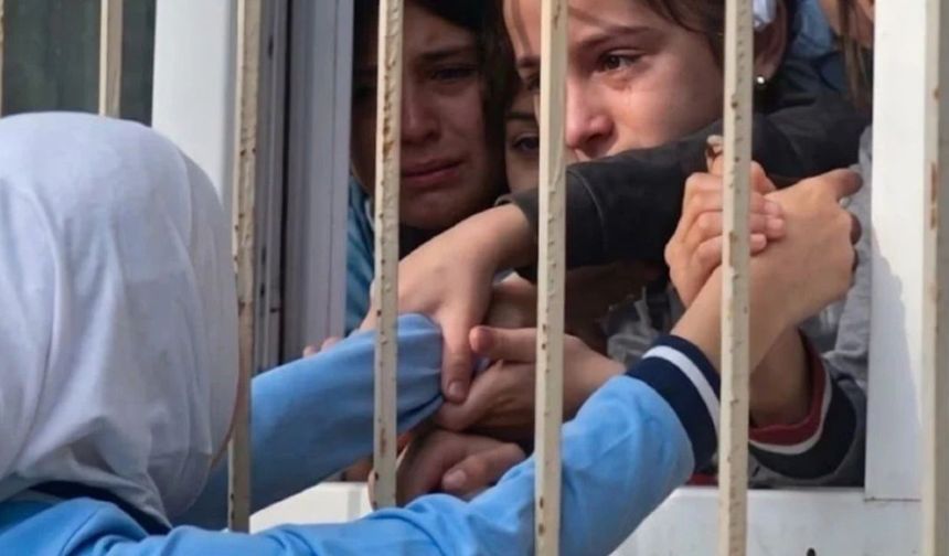 Azerbaycan’da başörtüsü engeline karşı tepkiler büyüyor