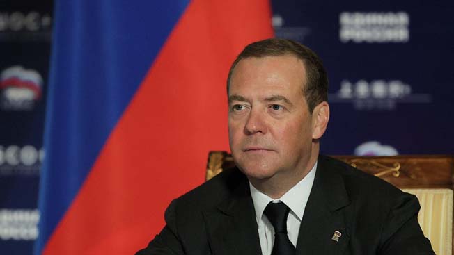 Dmirt Medvedev