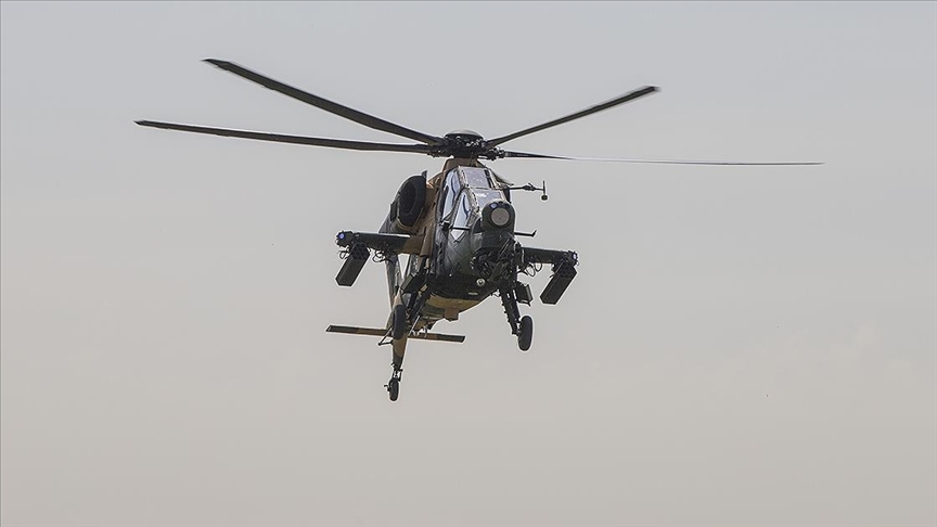 atak-helikopter-aa-048765