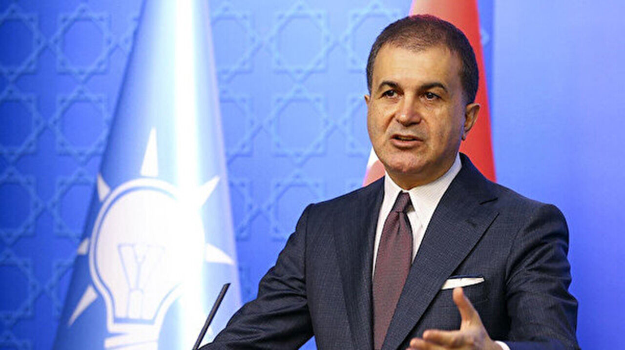 AK Parti Sözcüsü Çelik Batı sansürcülüğünü topa tuttu: Karanlık bir zihniyet barış isteyen herkesi susturmak istiyor