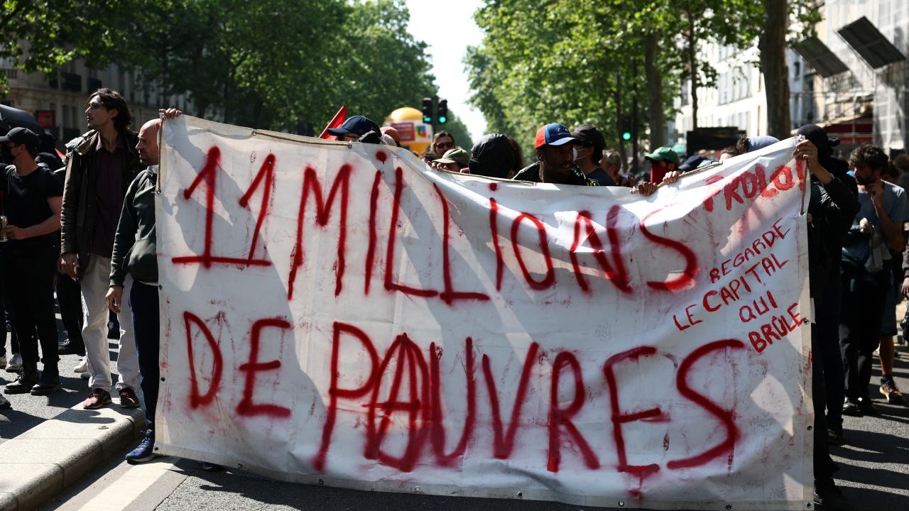 fransa-paris-emeklilik-protesto-08