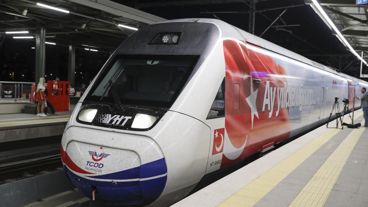 15-temmuz-demokrasi-ve-milli-birlik-treni-aa-1878375