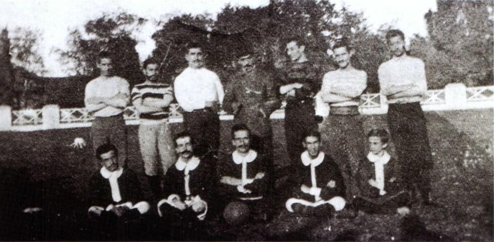 siyah çoraplılar