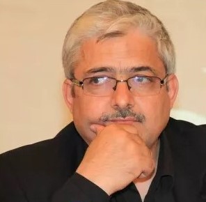 Doç. Dr. Ahmet Kavlak