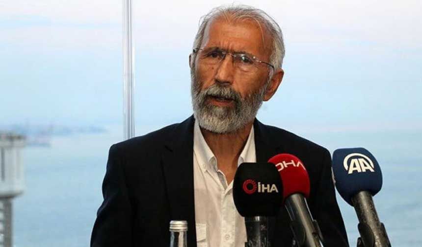 Terörist başı Öcalan'ı öven profesör üniversiteden uzaklaştırıldı